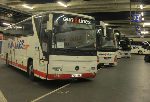 Paris orly airport distance from city