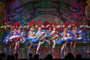 Moulin Rouge Paris Can Can dancers