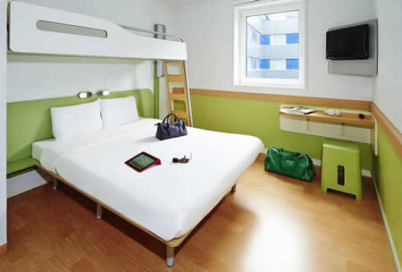 cheap hotels such as ibis Budget in Paris